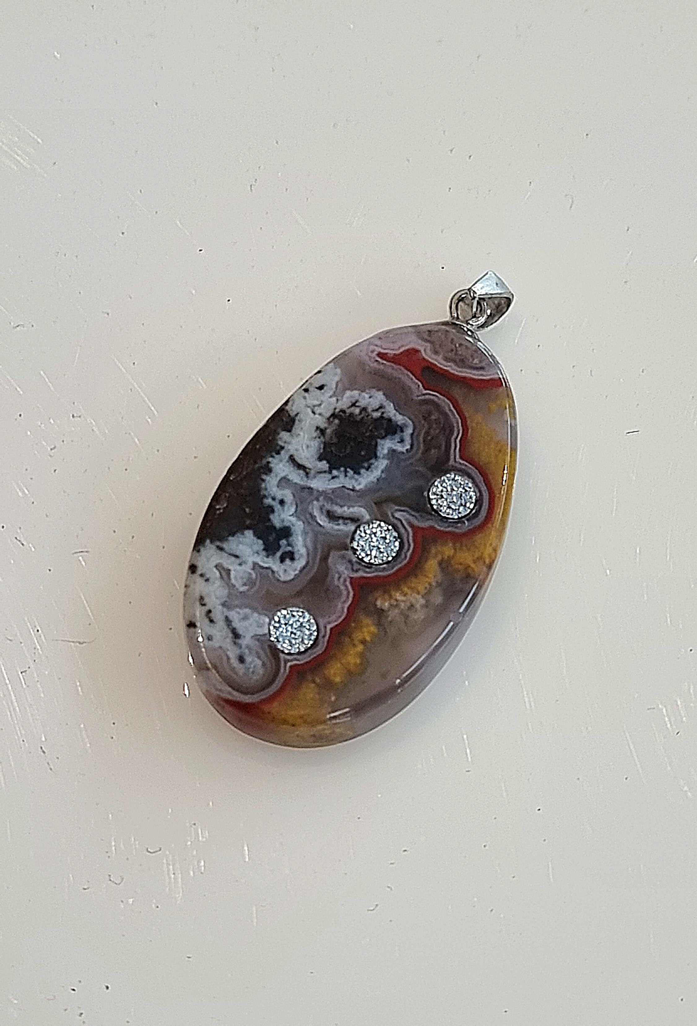 Anhänger "red-yellow-line"