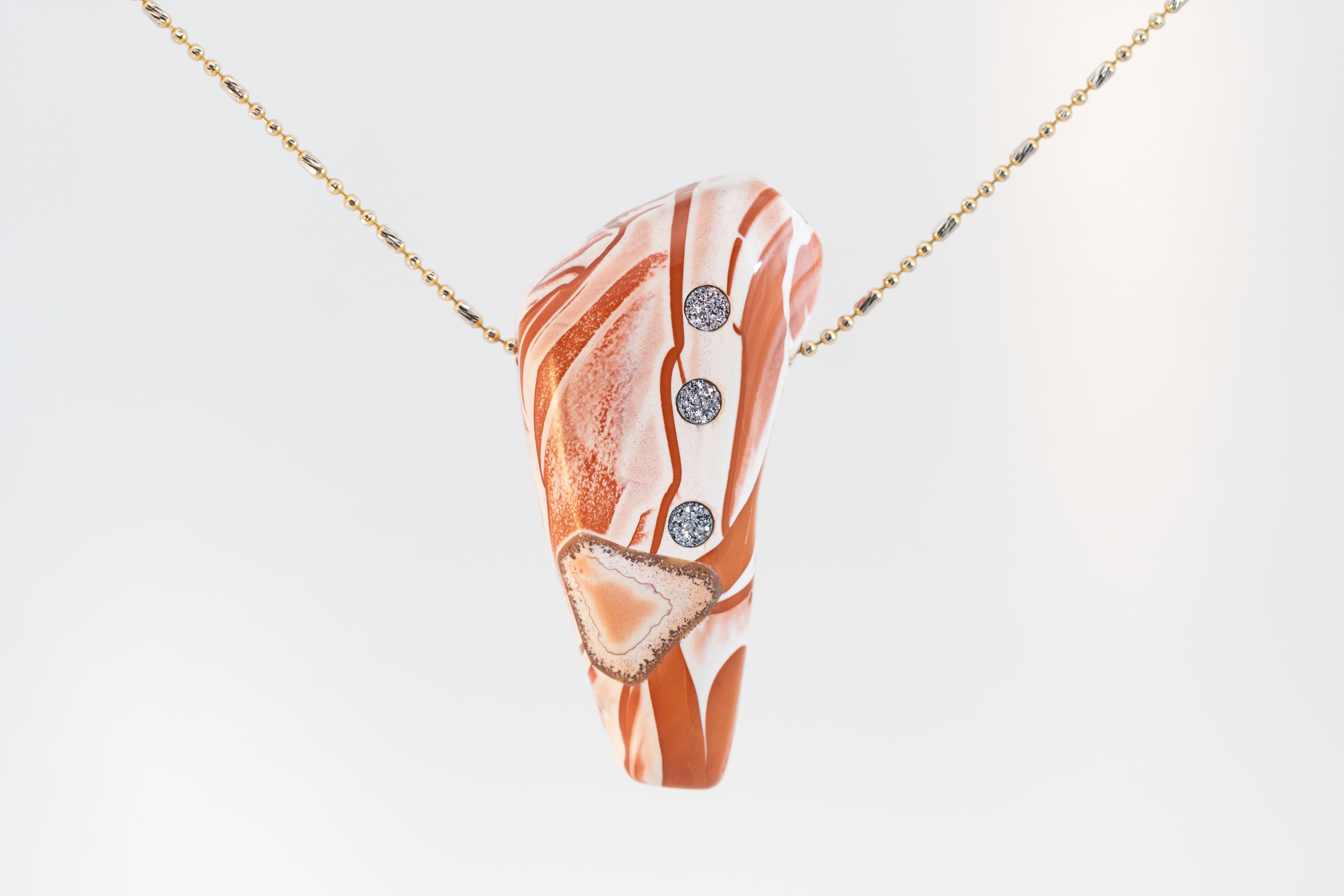 Anhänger "White and Red"