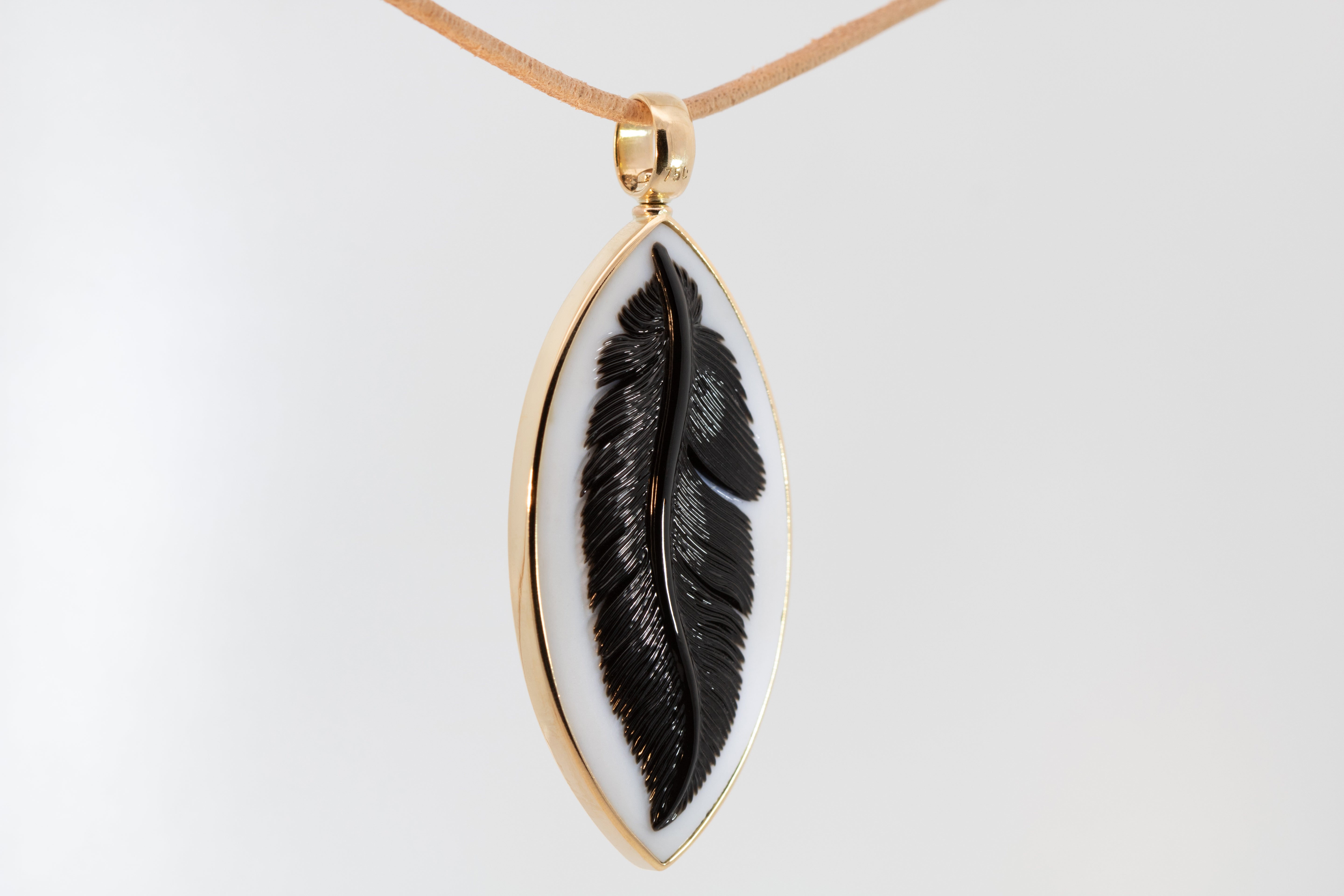 Anhänger "Black Twin Feather"