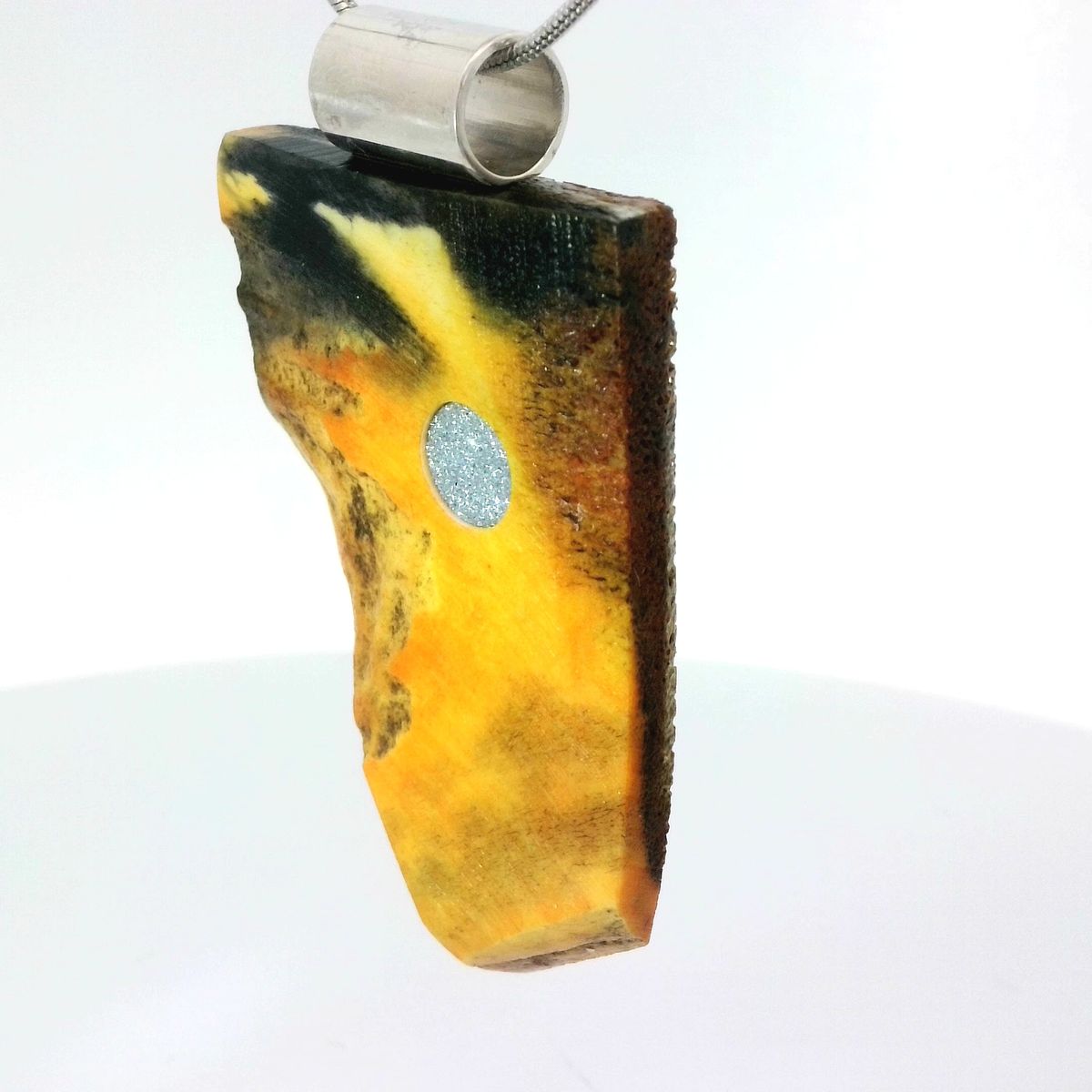 Anhänger "Scaramango"