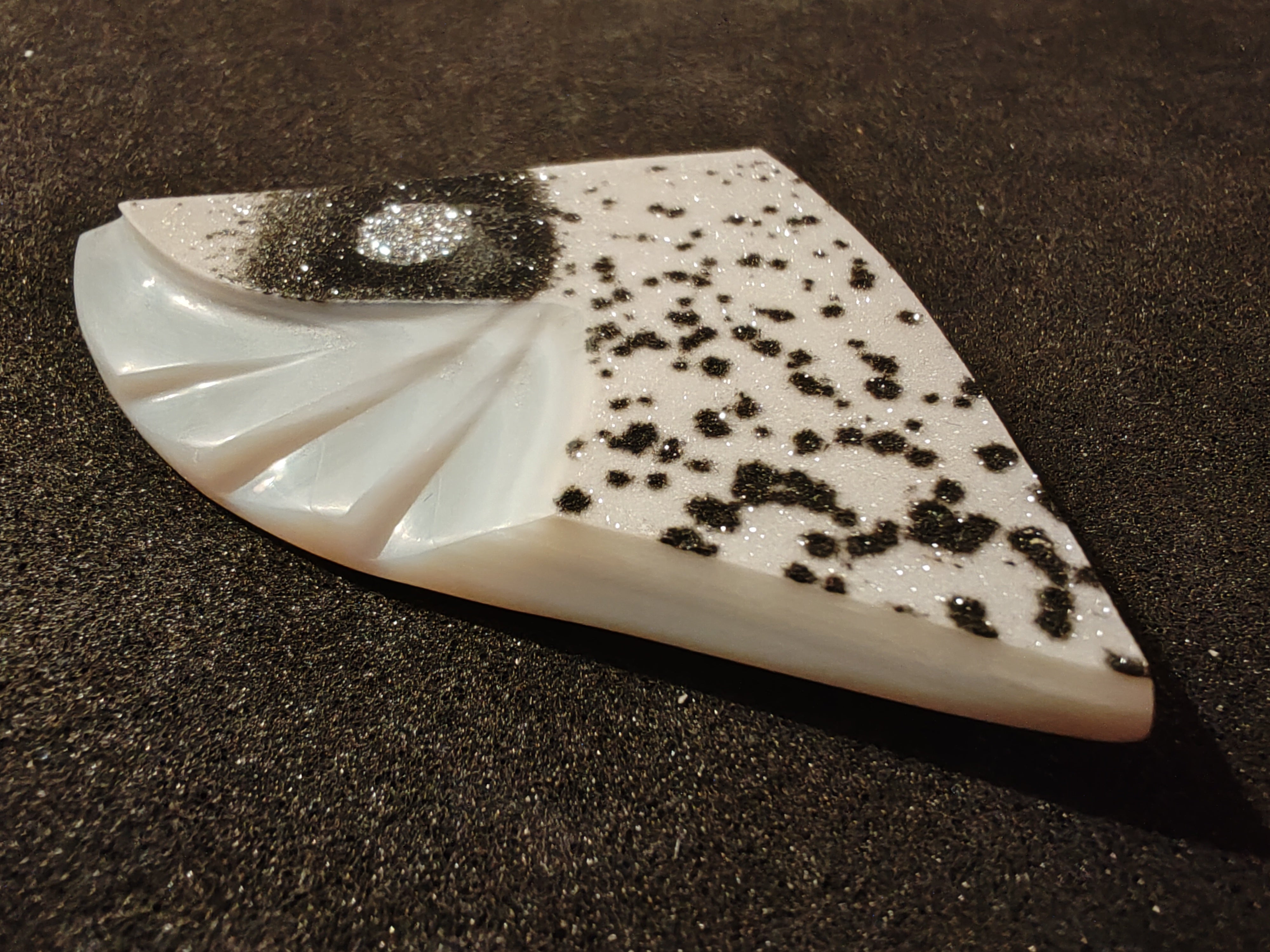 Handschmeichler "Black-White Sail"